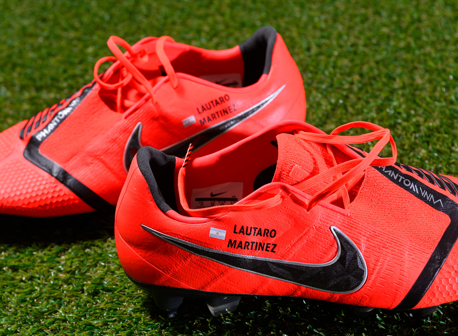LAUTARO MARTINEZ 2018/2019 MATCH WORN BOOTS * INTERNAZIONALE F.C. / ARGENTINA NATIONAL TEAM *