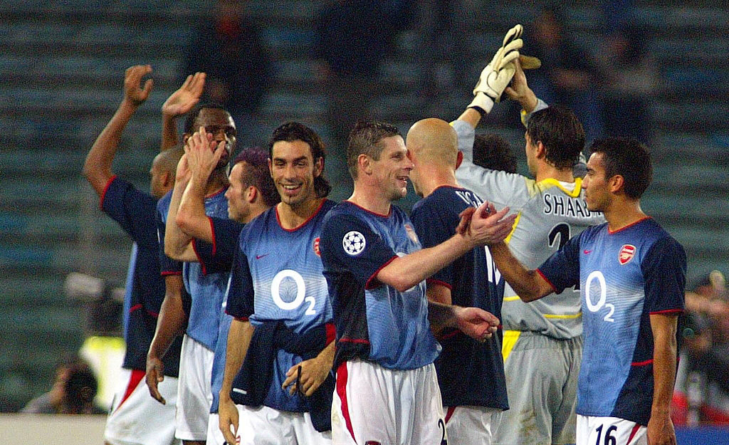 ARSENAL F.C. 2002/2003 CHAMPIONS LEAGUE MATCH WORN SHIRT * PIRES ROBERT * - Image 9