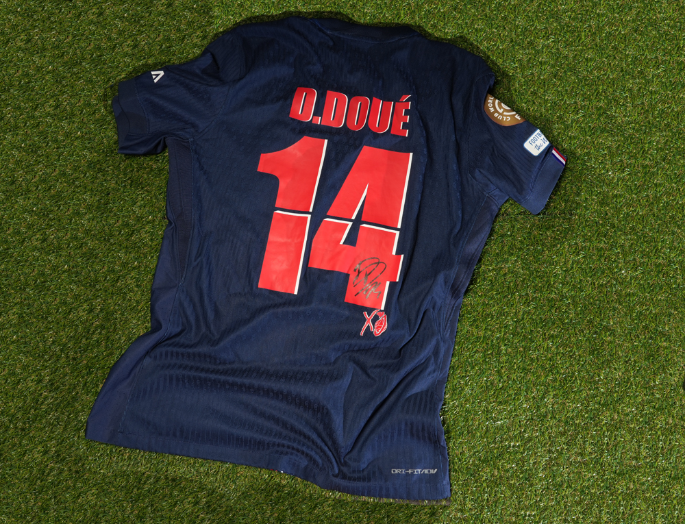 PSG FIFA CLUB WORLD CUP 2025 XO' LIMITED EDITION UNWASHED MATCH WORN & SIGNED SHIRT vs BOTAFOGO with COA * DOUE' DESIRE' * - Image 4