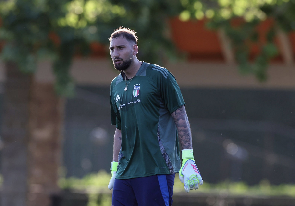DONNARUMMA GIANLUIGI 2024/2025 MATCH WORN GLOVES * ITALY NATIONAL TEAM * - Image 12