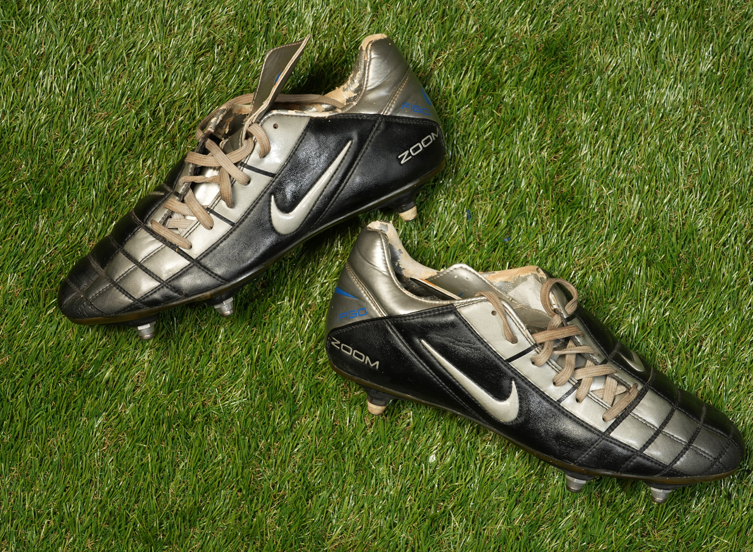 FIGO LUIS 2001/2002 CHAMPIONS LEAGUE MATCH WORN BOOTS vs BAYERN MUNICH * REAL MADRID C.F. *